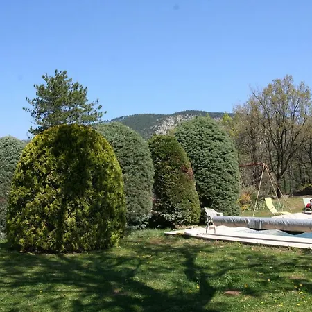Apartman Les Rochers Saint-Étienne-de-Gourgas